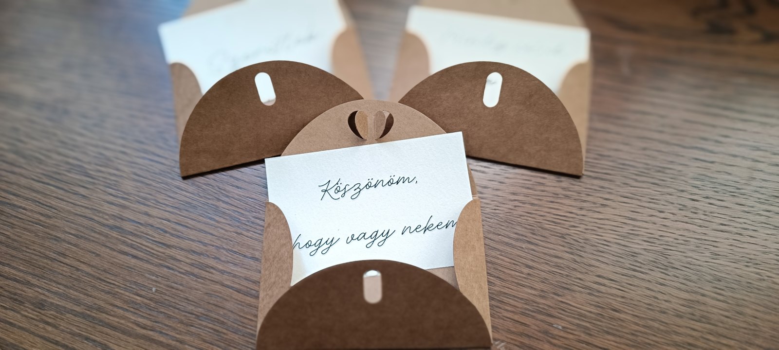 Nyomtatott üzenetkártya