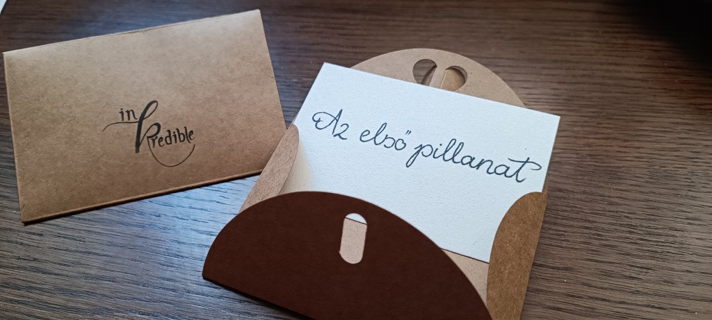 Kézzel írt üzenetkártya
